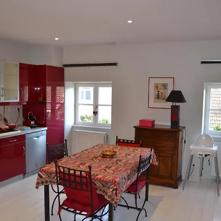 Avec Vue Apartment *